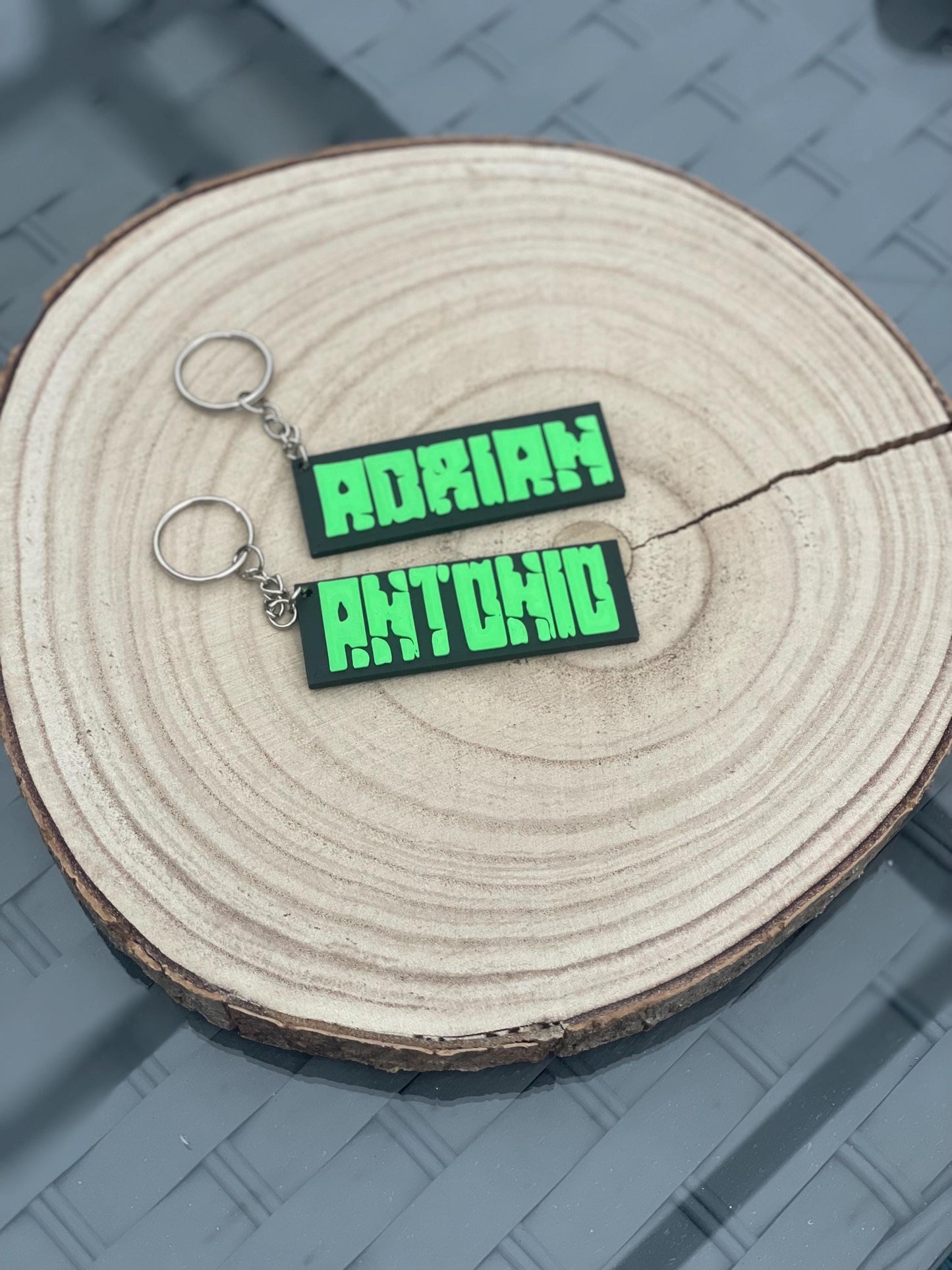 Personalised Name Keyring | Kids Name Keychain | Party Bag Filler | Backpack Keychain | Lunchbox Keyring