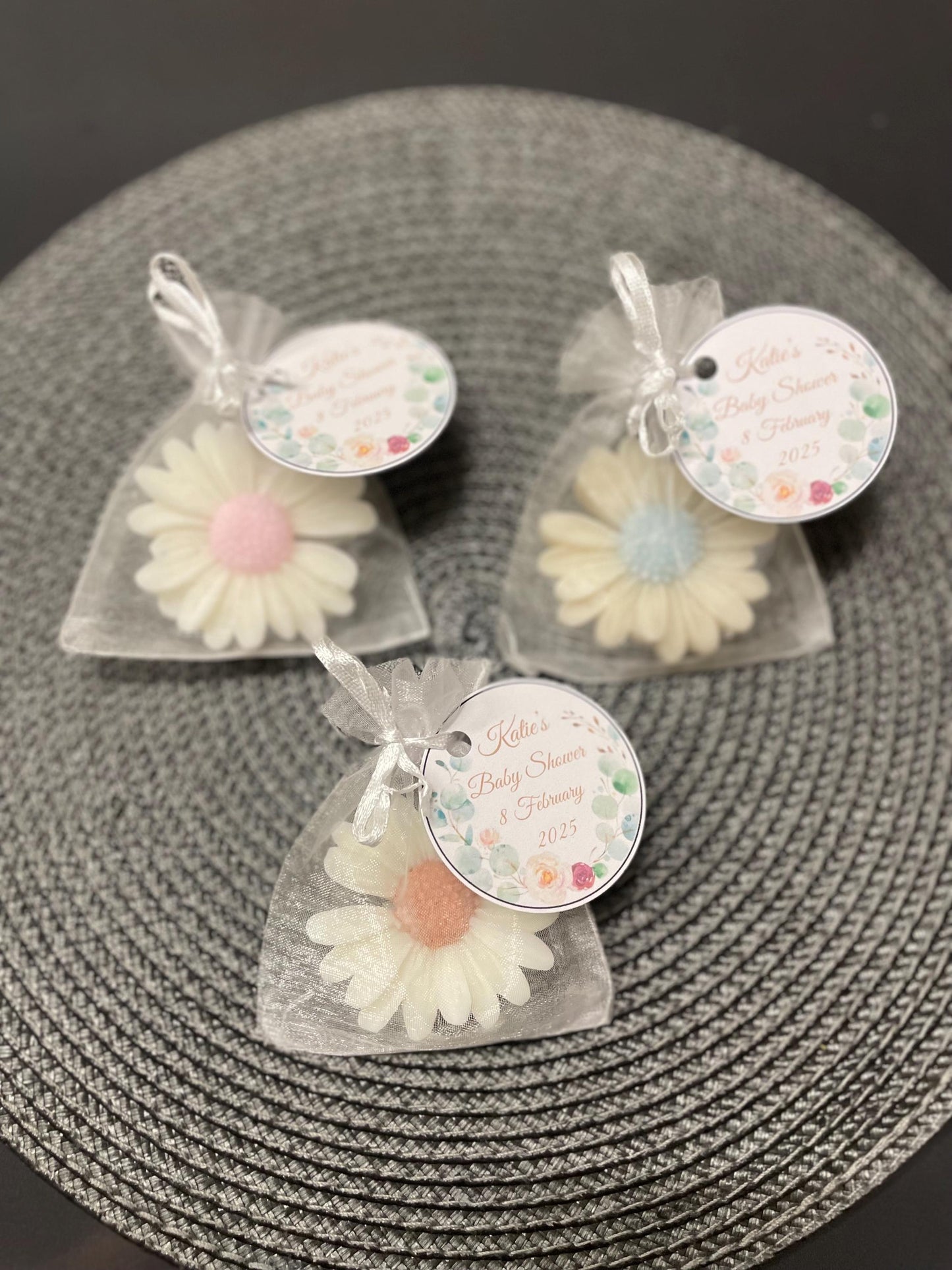 Personalised Baby Shower Favours | Daisy flower scented wax melts | Gender Reveal favors | Thank you for coming