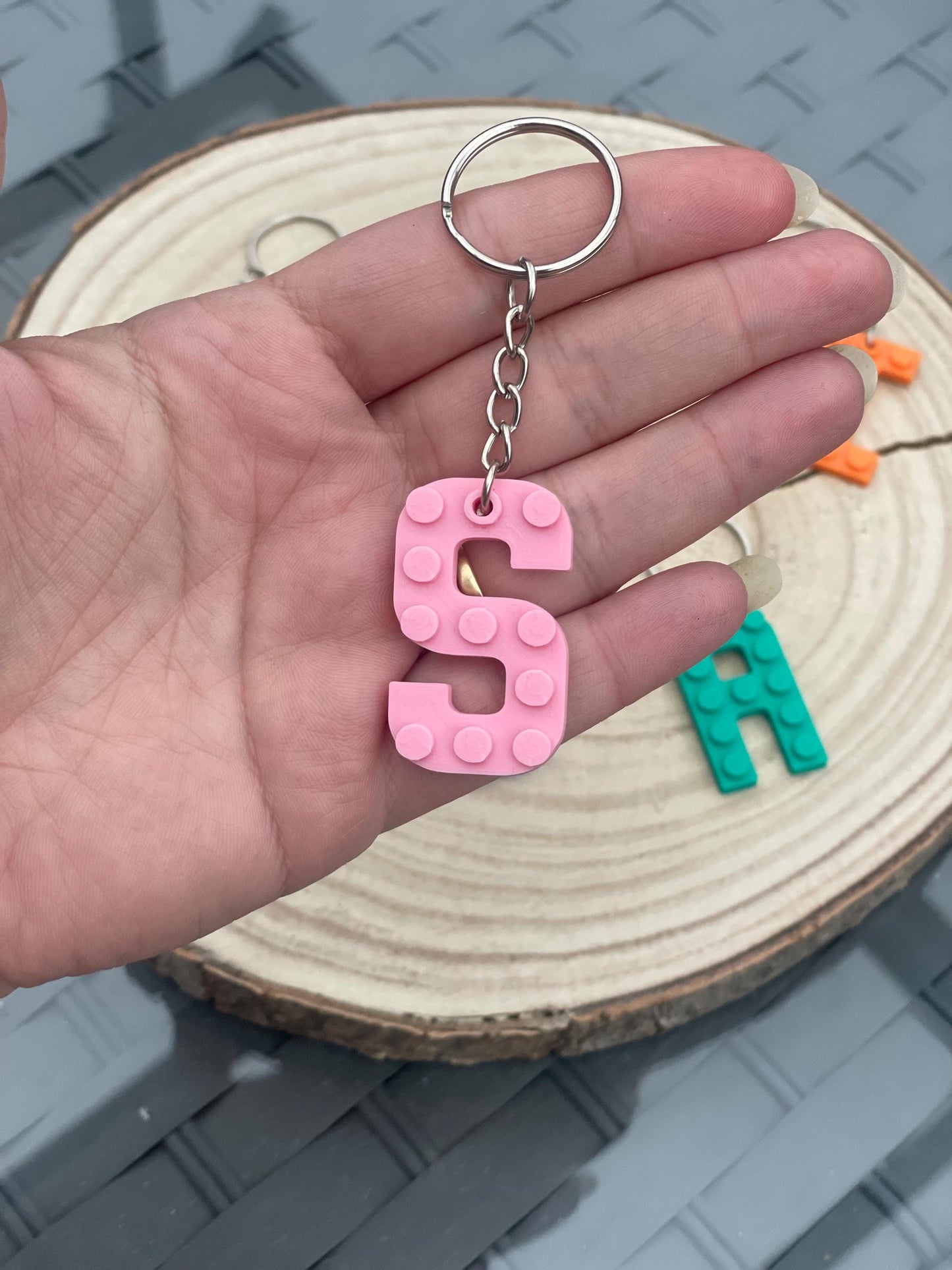 Personalised Letter Keyring | Kids Name Initial Keychain | Party Bag Filler | Backpack Keychain | Lunchbox Keyring