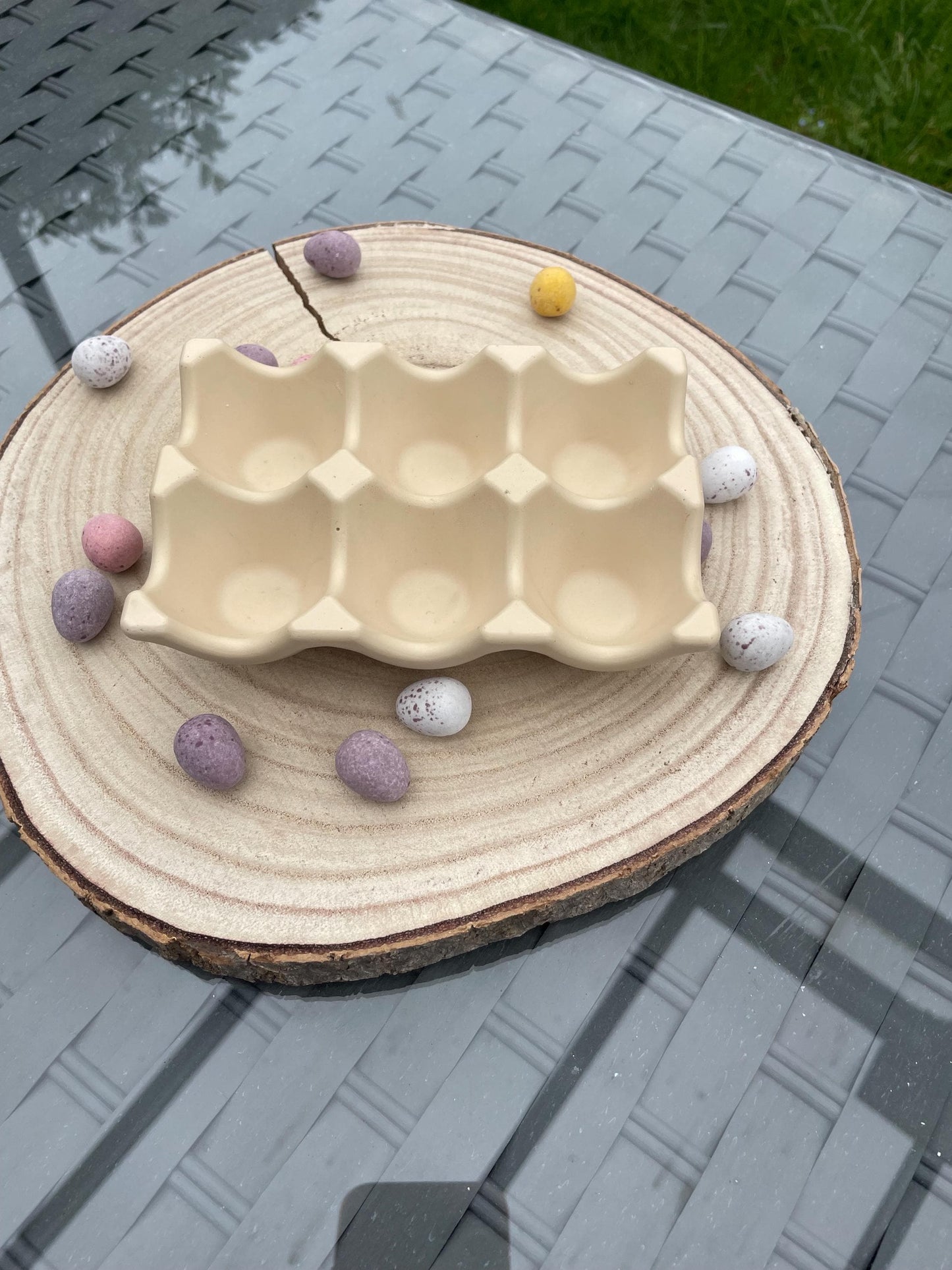 Jesmonite Egg Tray | Decorative Eggs Holder | Kitchen Accessories | Modern decor